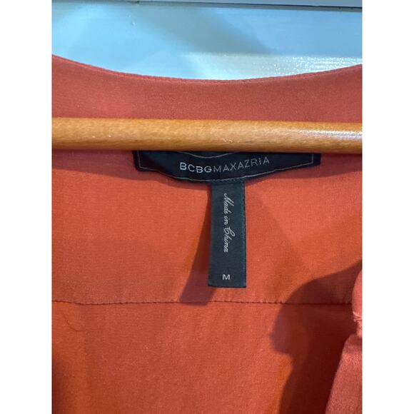 BCBG Maxazria Luxurious100% Silk Blouse Size Medium - Picture 3 of 8